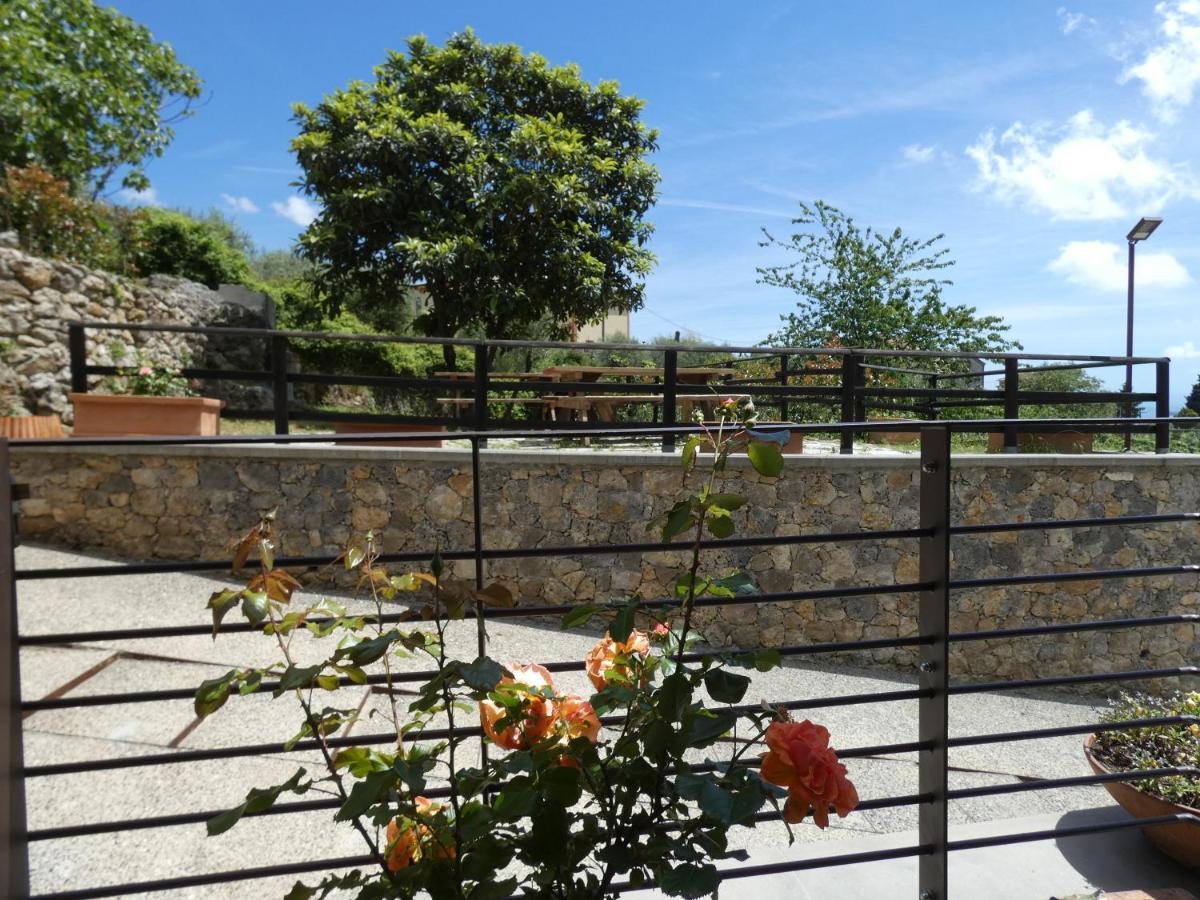 Sant'Anna Hostel La Spezia Bagian luar foto